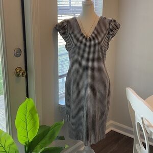 CALVIN KLEIN. Classic Black and White Gingham Dress size10